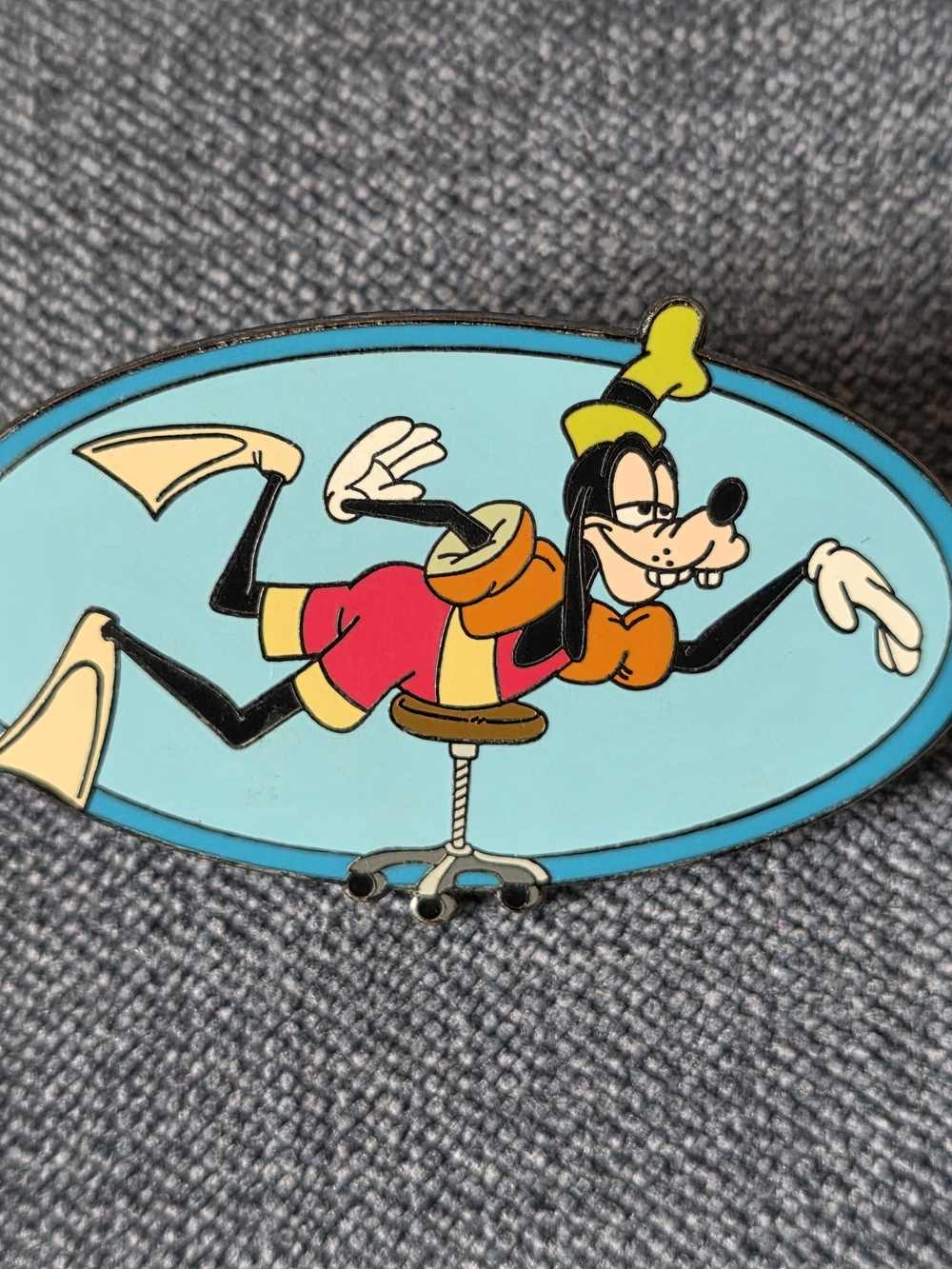 Disney Auctions Goofy Pin Limited Edition 500 LE Scuba Diver Rare Disney Pin